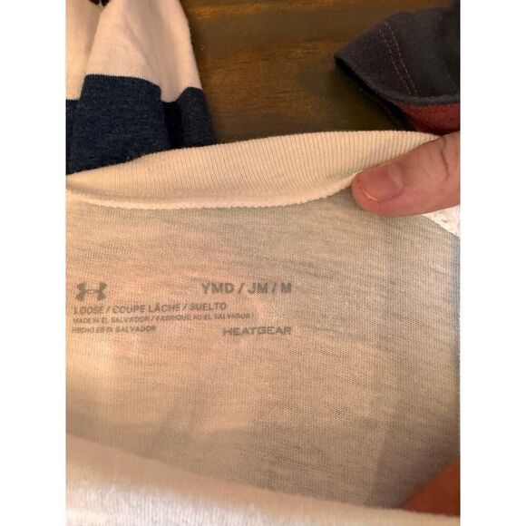 BOYS BUNDLE OF CLOTHING - Picture 6 of 8